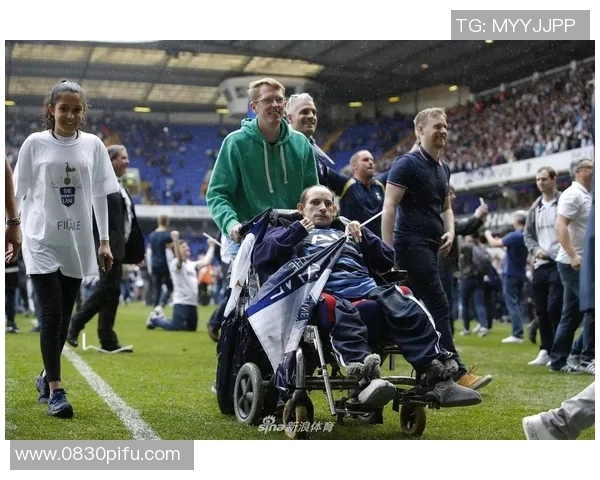 热刺足球明星风采尽显精彩瞬间回顾与球迷互动的美好时刻